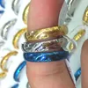 50 st/pack 4mm bredd vanlig rostfritt stål ring silver blå guld färg blandad storlek
