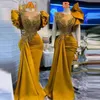 Gold African Prom -klänningar med rena nackpärlor Kristaller Applicques sjöjungfru puffiga ärmar Aso Ebi Evening Engagement Party Gown184n