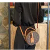 Runda väskor axelväskor högkvalitativa damer märke lyxiga designers mor handväska 2022 modehandväskor koppling totes tryck cossbody plånbok bokstaven handväska nylon