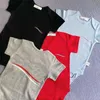 Pamuklu Kids Tulumlar Baskılı Tulumlar Kısa Kollu Bebek Romper Moda Kız Erkek Çocuk Onesies Giyim 4 Renk