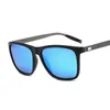 Lyxpolariserade solglasögon män kvinnor fyrkantiga svala solglasögon nyanser märke design svart för manlig 220325