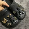 Dessin animé strass Croc Charms Designer DIY Metal Anime Chaussures décaration pour jibbi soot