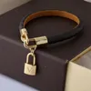 Vintage mönster läderarmband för kvinnor och män klassisk designer high end glamour mode bröllop smycken gåvor zuqt