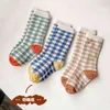 CouplesParty Herbst Winter Koreanische Diamant Grid Kinder Socken Regenbogen Farbe Karomuster Jungen Mädchen Rohr Socken Jahr J220621