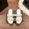 Рыбак -дизайнер для рыбаков в новом стиле плетение обуви подошва Slapper Slome Summer Outdoor Women's Luxury Sandals Classic Houndstooth Pattern Leisure