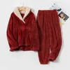 Pijamas de inverno para flanamas de flanela de lã de coral feminino Terno de flanela de flanela espessamento para casais L220803