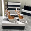 Aquazzura 최고 품질의 디자이너 발 뒤꿈치 여성 샌들 발 뒤꿈치 lucency crysta 버클 파티 웨딩 드레스 신발 발 뒤꿈치 섹시한 백 스트랩 100% 가죽 단독 샌들