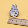 Broche mon voisin Totoro en émail, Animal mignon, elfe des cendres, décoration de ventilateur d'anime, emblème de fille, sac de vêtements, accessoires 3694943