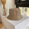 Bucket hat Classic Designer Men Women Cap straw hats Luxury floppy foldable fitted caps summer sun protection visor waterproof Cloth Pure cotton material