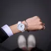 Montres-bracelets Mode ronde Quartz Simple Cadran Casual Montres-bracelets Bracelet en caoutchouc Horloge à la mode pour montre-bracelet étanche WomenWristwatche