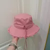 Designer Bucket String Flachkapitelle Verstellbare Kappen breite Krempe Eimer Hats Mode Sunhat Sommer Beach Hut mit Buchstaben für Männer Frauen 44