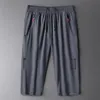 Pantaloncini casual da uomo Pantaloncini da jogging estivi Pantaloncini di seta da ghiaccio Moda Sport Quick Dry Pantaloni corti Fitness Pantaloncini da palestra Pantaloni sportivi da uomo 220627