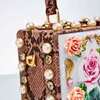 Evening Bag Snakeskin Pattern Box Clutch Bag Women 2022 Elegant Retro 3d Floral Diamond Wedding Wallet Ladie Pearl Shoulder Bag 220622