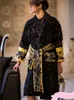 Versache Robe Yüksek Kaliteli Pamuklu Erkek Kadın Boynalı Tapınma Uzun Cobe Tasarımcı Mektup Baskı Çiftleri Sleeprobe Nightgown Kış Sıcak UNISEX Pijama 742