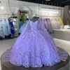 Lilac Lace Quinceanera klänningar 2022 med Cape Vestidos de 15 Anos 3d Butterfly Floral Glitter Puffy Ballgown Sweet 15/16 Dress Prom Quince Glown No-Light Real Image