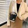 HBP 2022 Moda de verano Pequeñas bolsas para mujer PU Cuero diseñador Tendencia Cadena Hombro Crossbody Bag Luxury Brand New Messenger Bag