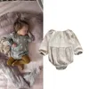 Rompers 0-24m Baby Girls Summer Jumpsuits Bawełna i lniane Body Bode Beige Beige Floral Print Playsuit for GirlsRompers