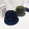 남성 여성 디자이너 버킷 모자 와이드 브림 모자 패션 멀티 컬러 풀 레터 야구 모자 Casquette Bonnet Beanie Luxurys Fedora Fitted Caps