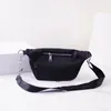 Fanny Packs Diseñador Riñonera Lujo Mujer Hombre Triángulo Riñoneras Moda Cross Body Bandolera Riñoneras Temperamento P Bumbag Cross Fanny Pack 2208102D