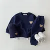 Fashion Toddler Baby Boys Girl Fall Kläder Satser Kläder Ställ Barn Sport Bear Sweatshirt Byxor 2st Passar Outfits 220326