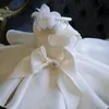 2022 Vintage Flower Girls 'Vestidos de marfim bebê criança criança Batismo Batismo Roupa Menina Longa Laço Branco Tutu Vestidos De Bola de Aniversário Vestido De Party