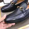MM Shoes for Men 2022 Man's Refeters in New Design Men's Disual Shoes Classic Luxury Dress Fors Fors Scaute Mens MoNSINS A2
