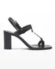 Marques de mode Femmes sandale talons hauts chaussures design de luxe Cassandra Medallion Toe-Ring Sandals noir sandales cool en cuir véritable avec boîte