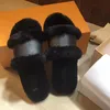 Mulheres Mules Fur Quente Chinelos de Inverno Furry Slides Lock It Sandal Corrente Lisa Senhoras Sapatos Casuais 100% Genuíno Impressão De Couro Flip Flop No44