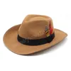 Solidny kolor Western Cowboy Hat Men Vintage Cowgirl Jazz Cap New Feather Band Gentleman Fedora Toca Sombrero Hombre