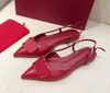 2022 femmes talon haut sandale classiques V logo marque femmes sandale 6 cm en cuir véritable rouge chaussures de mariage bout pointu 35-43 sac à poussière