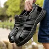 Män skor sandaler tofflor 2022 sommar coola andningsbara bekväma promenader sneakers ljus casual 5 5 5