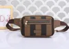 2022 مصممين حقائب الخصر الفاخرة عبر الجسم الأحدث حقيبة يد مشهورة بومباج الأزياء الكتف Brown Bum Fanny Pack254i