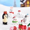 Kerstdecoraties 4 stcs/lot mini hars decoratie Kerstman Snowman Tree Diy FigurineSchristmas