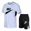 Survêtements d'été Costume de Sport Hommes T-Shirt Shorts Ensemble Deux Pièces Vêtements de Sport à Séchage Rapide Hommes Fitness Running Basketball Costume Décontracté Marque LOGO Imprimer Plus La Taille M-5XL