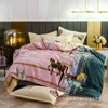 Frosted Four Piece Printed Bed Sheet Quilt Cover Sängkläder Set Three Universal in Seasons