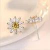 Stud 925 Sterling zilveren oorbellen voor vrouwen prachtige Crystal Sun Flower Sweet Daisy Earring oor sieraden geschenken Bijouxstud Moni22