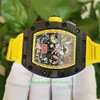 Vente chaude Montres de qualité supérieure 50mm x 44mm RM011-FM Skeleton NTPT Bandes en caoutchouc jaune en fibre de carbone transparent mécanique automatique Mens Montre Montre-montre