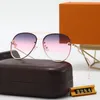 2022SS Sunmer Glasses Hot Luxury New Brand Polarized Solglasögon Män Kvinnor Pilot Solglasögon UV400 Eglasglasögon Metall Frame Polaroid Lens Wish Box