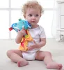 Infantil acalma a aversão toalha para crianças brinquedos de mão fonetes de mão de mão suave aniversário de aniversário de bebê