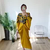 Robes décontractées Femme Robe d'impression léopard Miyake plissée mode haute rue col en V manches chauve-souris lâche plus taille mi-mollet TideCasual