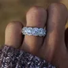 Cluster Rings Real 18k White Gold Luxury Eternity Per le donne Cute Flower Full Diamond Finger Ring Fashion Wedding Jewelry Femme Girl Gift
