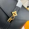 2022 superior quality Womens luxurys Handbags Crossbody Bag Cosmetic designers Elegant Shoulder Bags Clutches Messenger 02