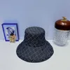 Полная буква джинсовая джинсовая дизайнерская шляпа мужски дизайнеры бейсболки шляпы Mens Womens Wide Brim Hat Fashion Sunhat Casquette Sport Golf Cap 2525
