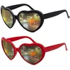 Kvinnors modeformade effekter Titta på lamporna ändras till hjärtform på natten diffraktionsglasögon kvinnliga solglasögon 220620
