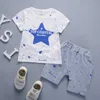 幼児の男の子2pcs服の衣装五gram星Tシャツトップパンツキッズ服服セット