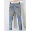 Jeans da uomo Sokotoo Fori vintage Rivetto Patch Strappato Casual Alla moda Dipinto Pantaloni da mendicante in denim invecchiatoUomo