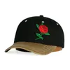 Casquette de baseball classique lettre fraise imprimé femmes célèbre coton réglable crâne sport casquettes de golf courbé chapeau de haute qualité 2022 designer