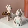 Northeuins Butterfly Girl Rzeźba Rzeźba Model Wazon Nowoczesne posągi magazynowe domowe salon Dectop Decorki 220510
