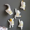 Figurina Astronauta Soggiorno Wall Impiccing Kawaii Accessori per la casa Decorazioni per la casa Resina Gift 220721