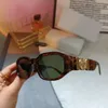 Okulary przeciwsłoneczne dla kobiet mężczyzn styl letni 4361 anty-ultrafioletowe męskie prostokątne okulary przeciwsłoneczne Retro tarcza obiektywu płyta quare pełna ramka moda damska okulary losowe pudełko